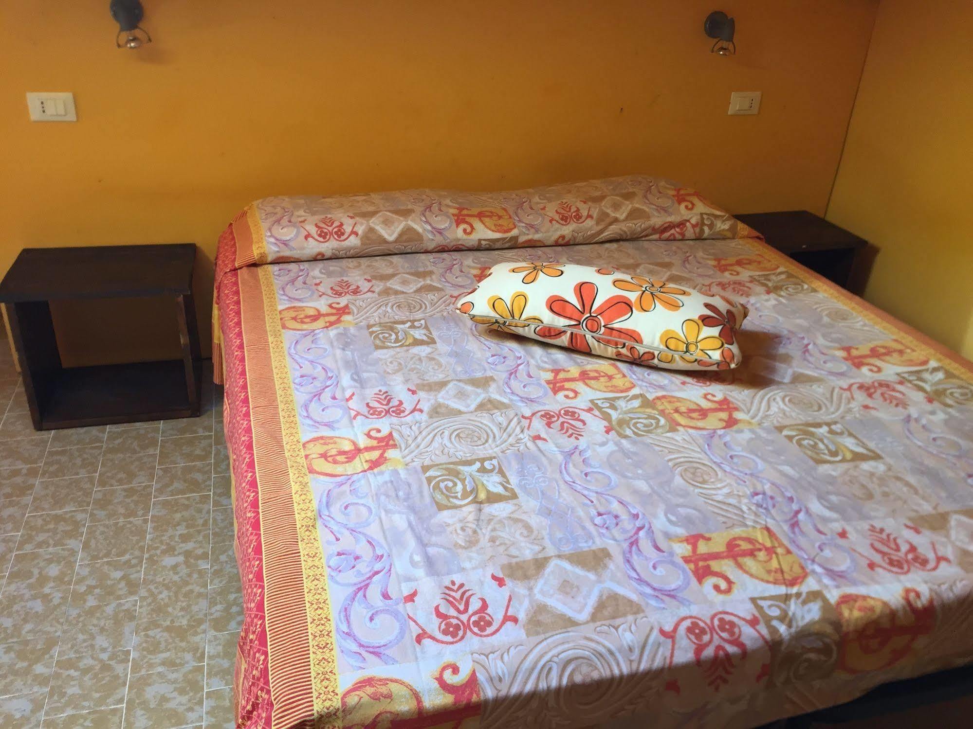 Elicrim Hotel Santo Stefano di Magra Luaran gambar